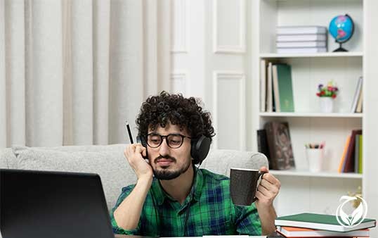 فرصت های درآمد آنلاین برای دانشجویان و نوجوانان با رویکرد حلال